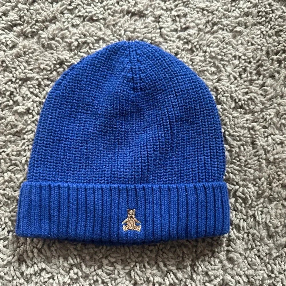 Brand new blue beanie.